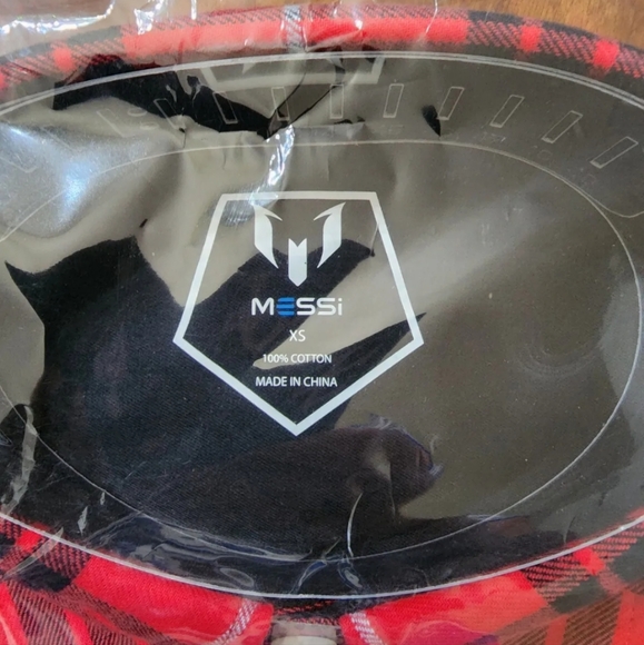 Messi Button Up Shirt - Picture 6 of 8